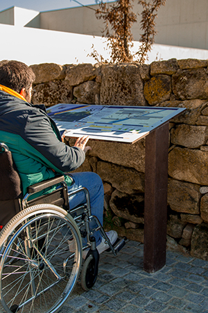 PORTUGALNTN-CONSULTORIA-TURISMO-PERCURSOPEDESTRE-ACESSIVEL-INCLUSIVO-SINALETICA