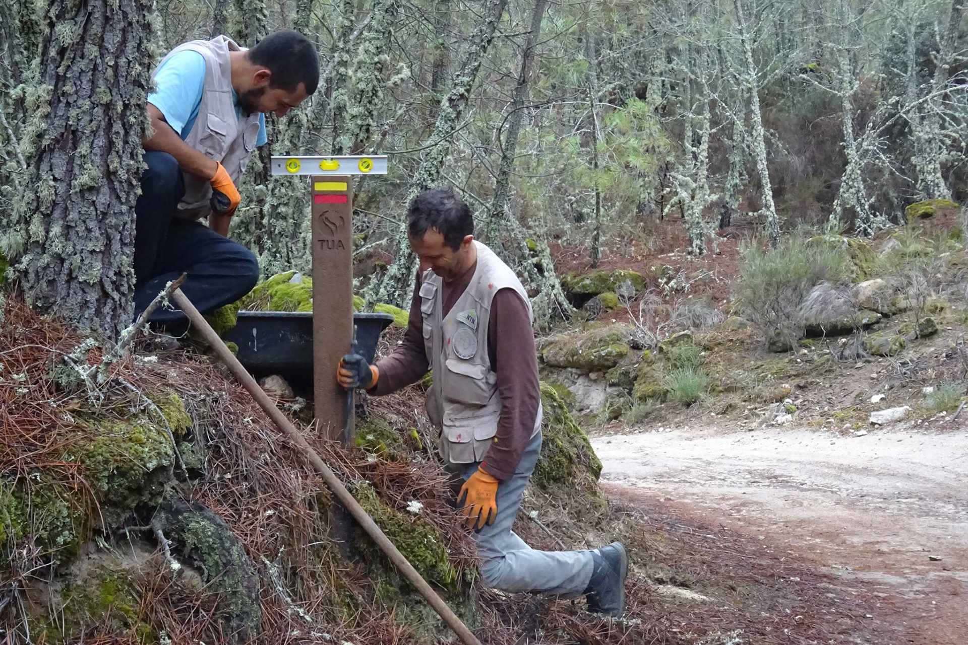 PORTUGALNTN-CONSULTORIA-TURISMO-PERCURSOPEDESTRE-SINALETICA